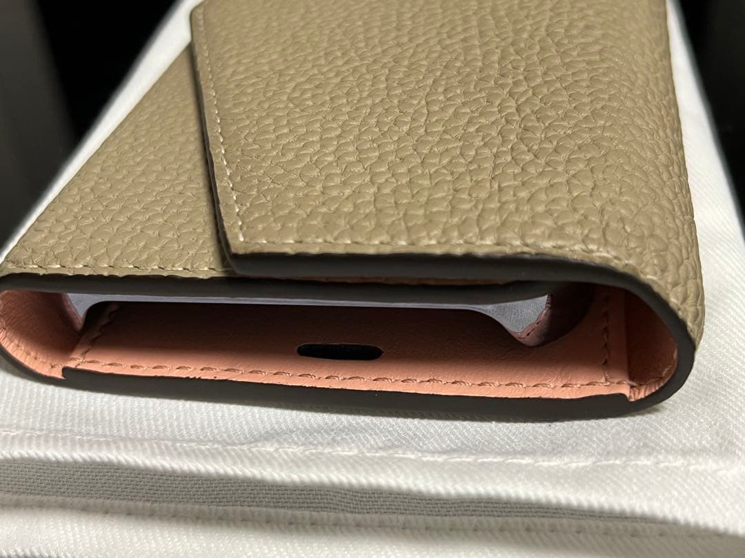 クリーニング後未使用　BONAVENTURA iPhone13 ケース