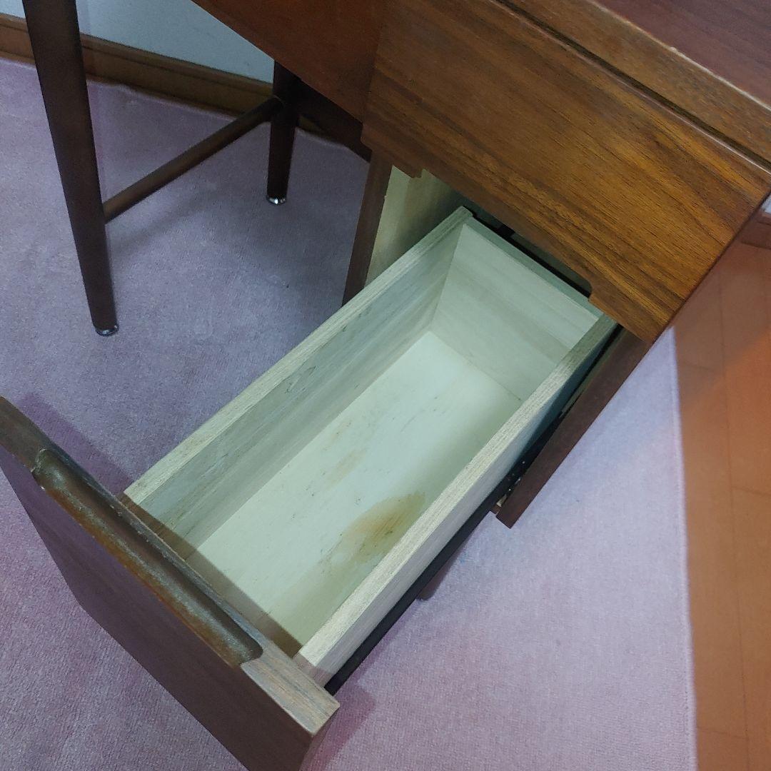 北欧家具　『emo（エモ）』のドレッサー