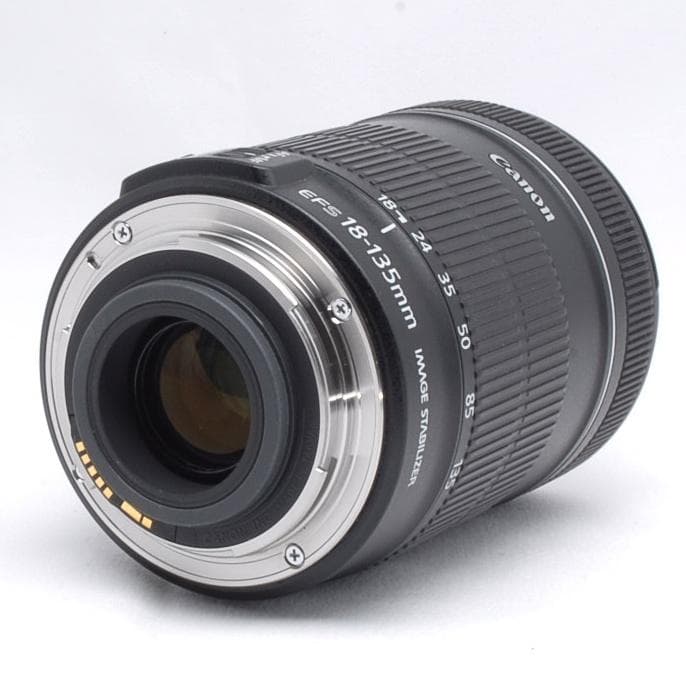 ❤︎遠近両用万能レンズ❤︎手振れ補正付❤︎Canon EF-S 18-135mm IS