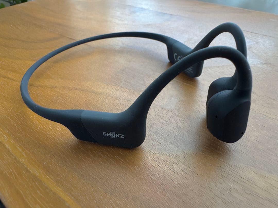 Shokz OpenRun 骨伝導イヤホン ワイヤレス ヘッドフォン
