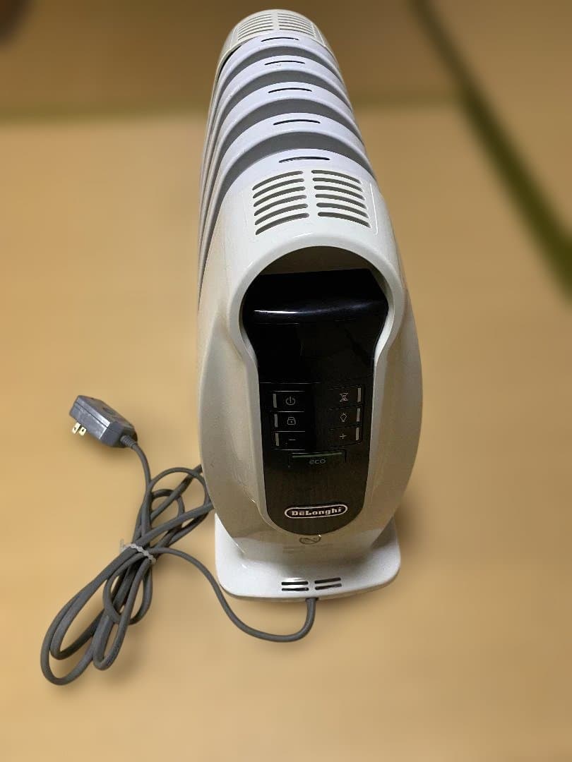 デロンギオイルヒーター　NJ0505E