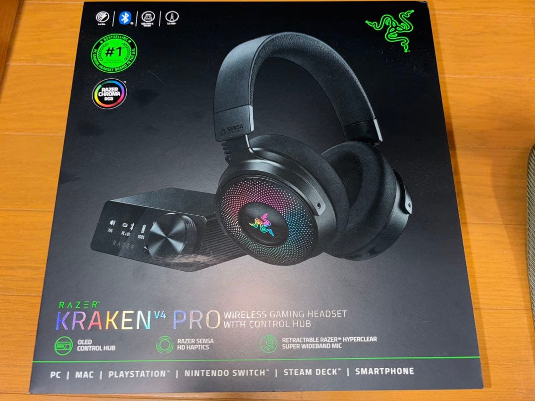 Razer KRAKEN V4 PRO ゲーミングヘッドセット