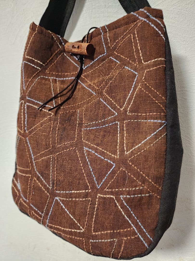 ♡新作　泥染め　渋い色合い　幾何学模様　刺し子バッグ　センソユニコ慈雨等