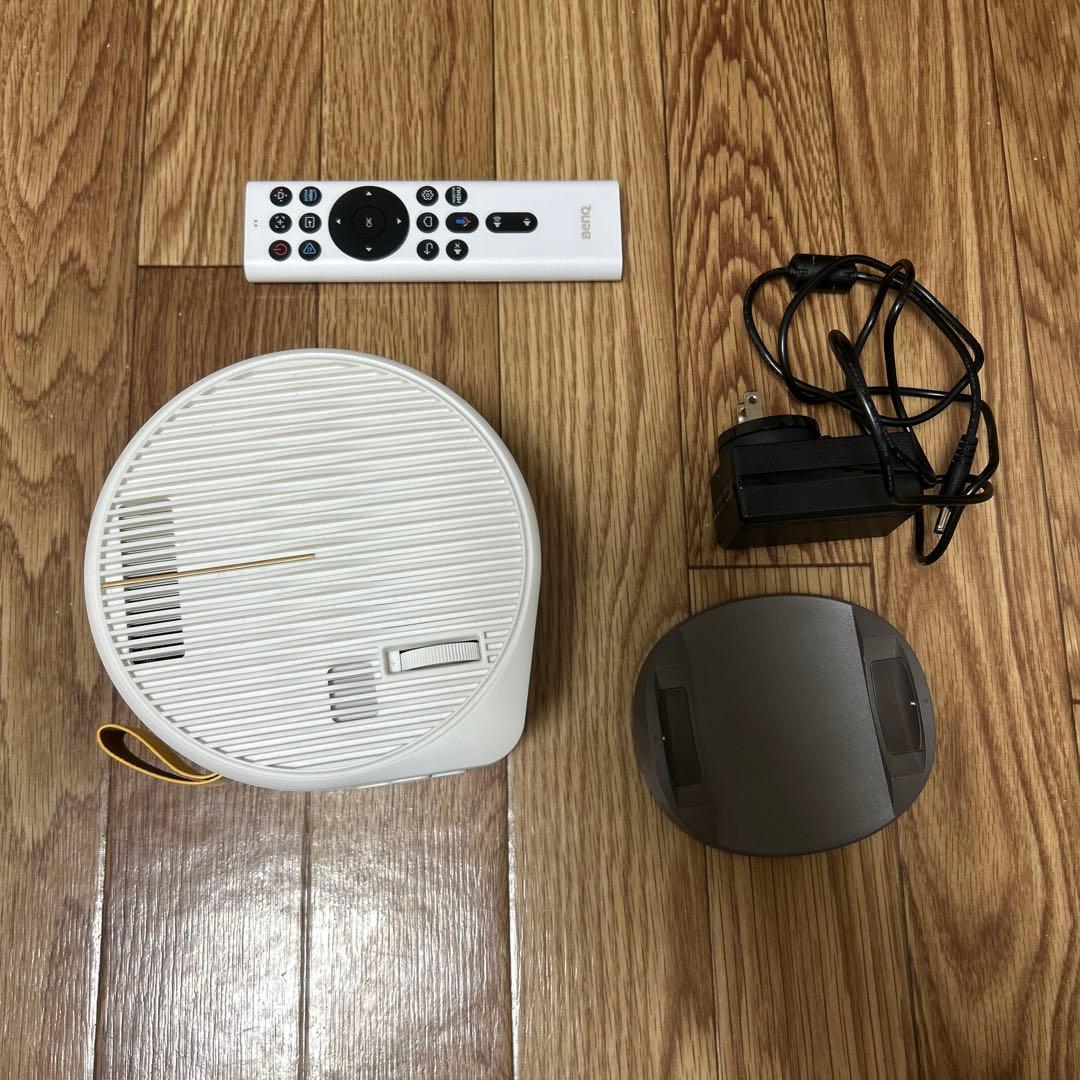 ※すし BenQ GV11 プロジェクター リモコン・ケース付き