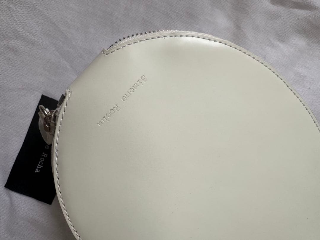 simone rochaホワイトパール装飾オーバルパーティーバッグ