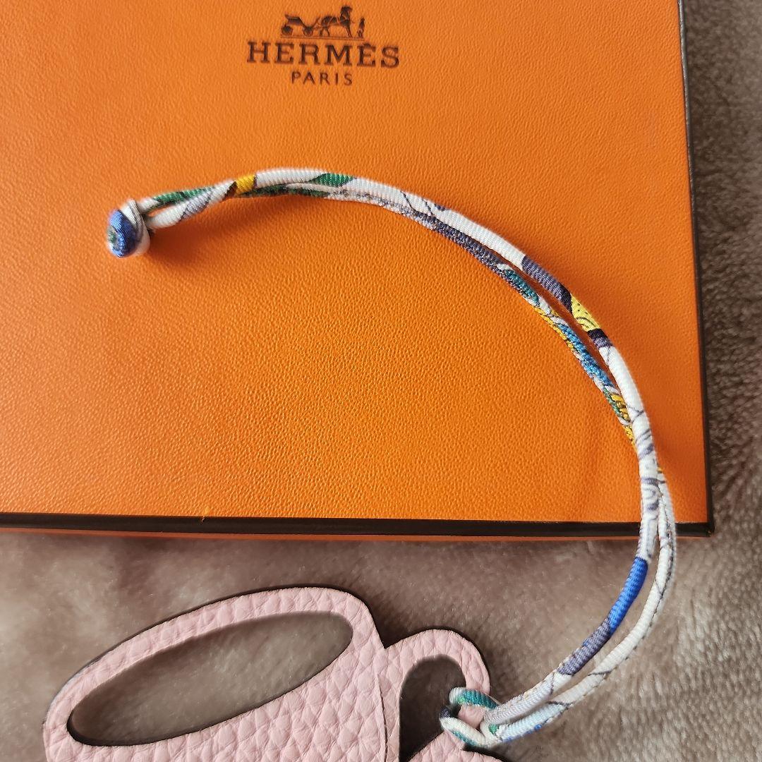 box付【HERMES】レザーチャーム　プティアッシュ　エルメス　ティーカップ