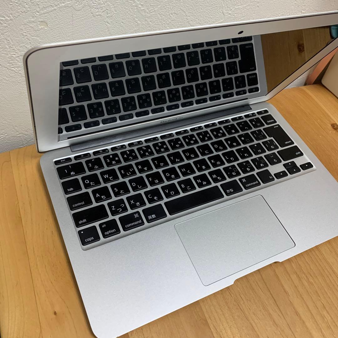 APPLE MacBook Air MD711J/A 11インチ2013年モデル