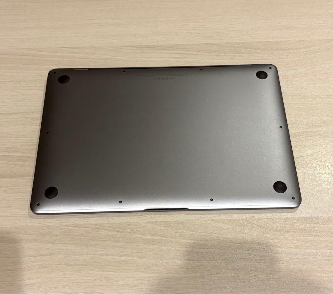 MacBook Air 2019 13インチ 256GB バッテリー交換済