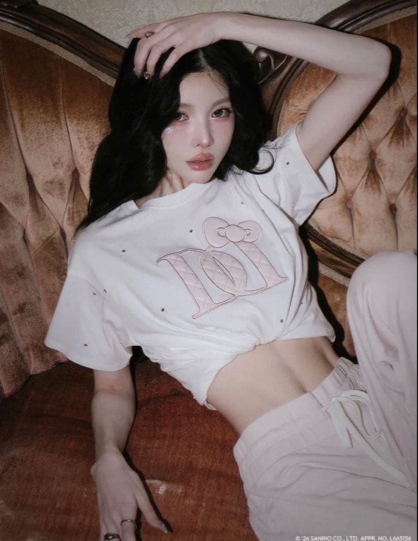 Hello DarichキルティングアップリケビジューTシャツ WHT