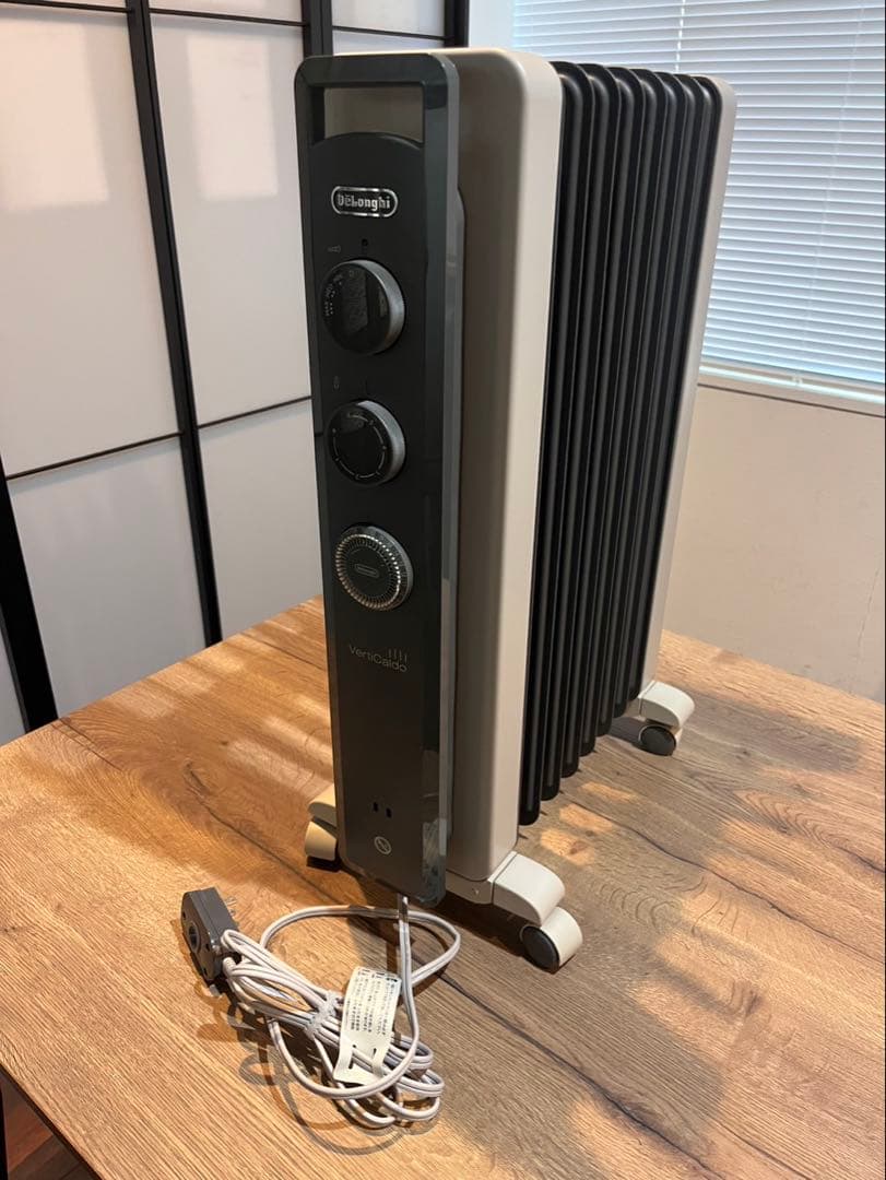 デロンギ オイルヒーター RHJ21F0812-GY