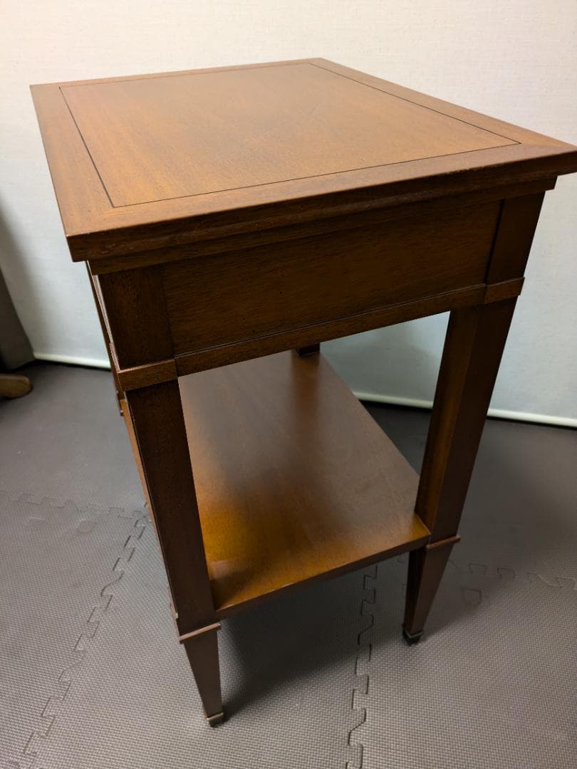 リリー ドレクセルヘリテイジ トライユン サイドテーブル マホガニー