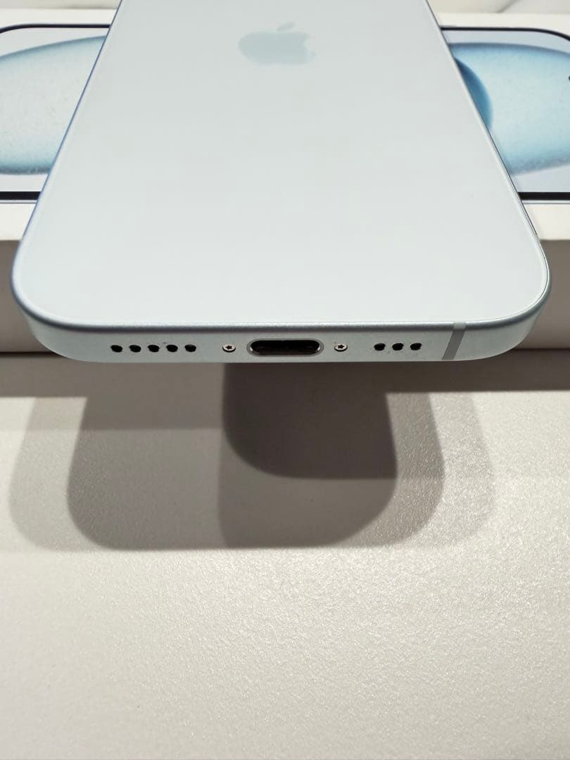 【美品】Apple iPhone 15 ブルー 128GB SIMフリー