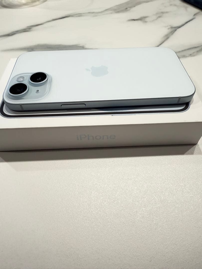 【美品】Apple iPhone 15 ブルー 128GB SIMフリー