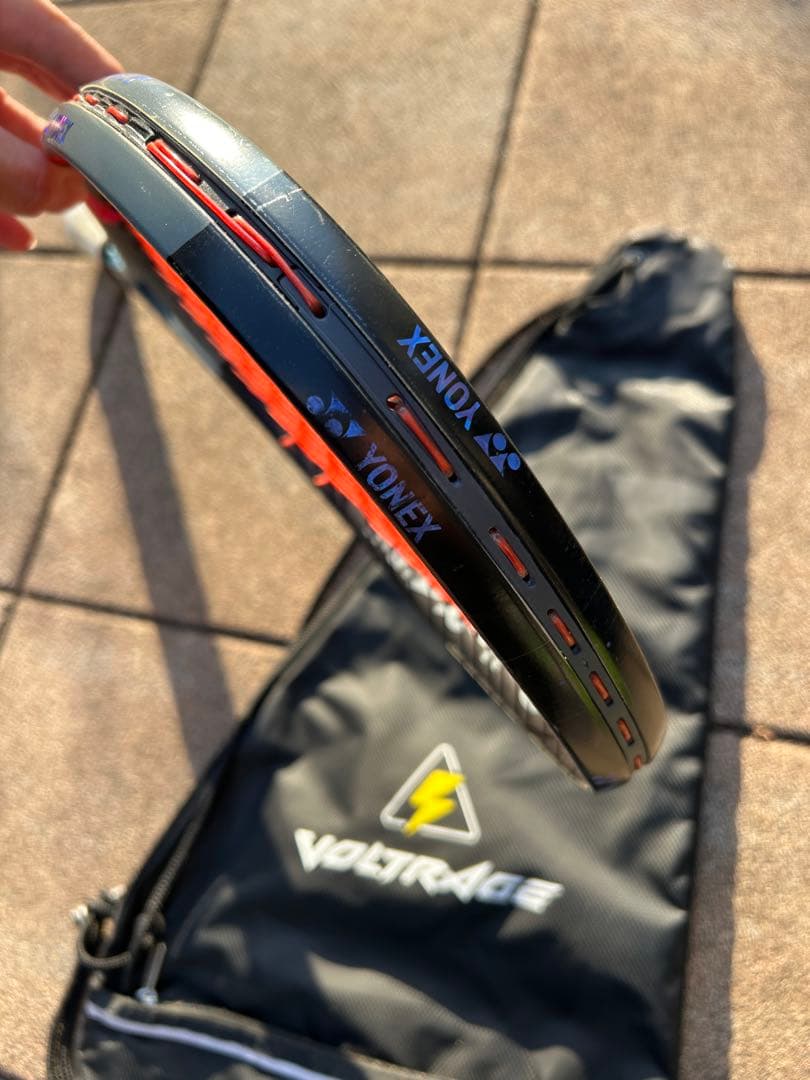 【大幅値下げ】 YONEX VOLTRAGE 5V テニスラケット