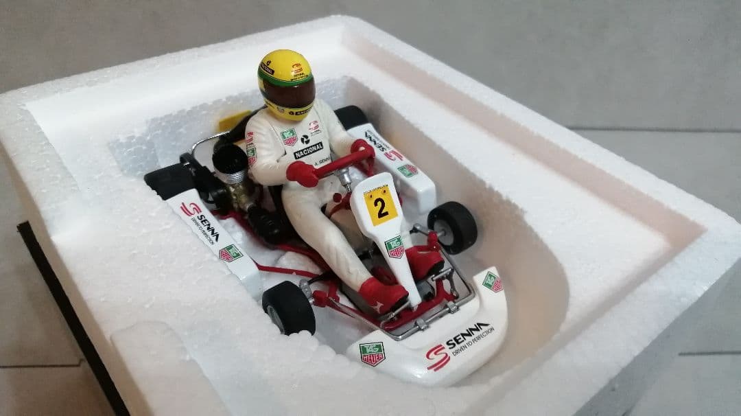 アイルトン・セナ カートモデル 1/18スケール