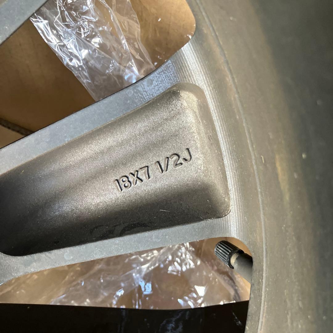 スバル　レヴォーグSTI VN 純正18インチホイール