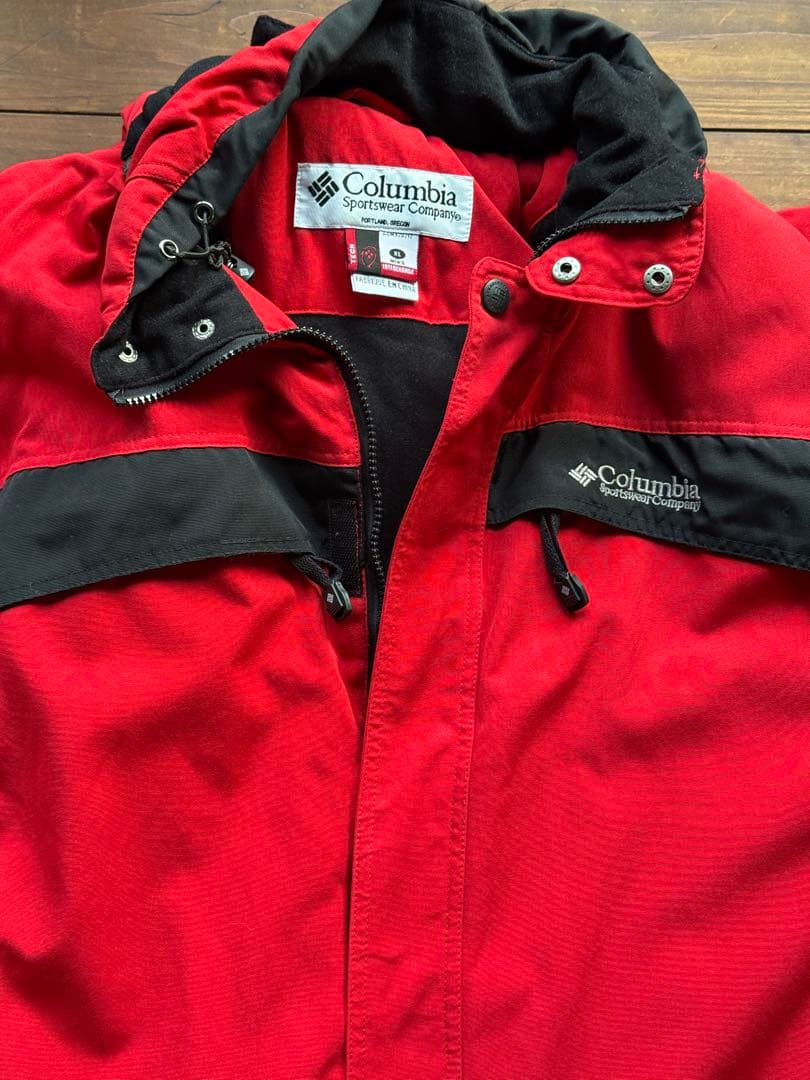 コロンビア　スポーツウェアー