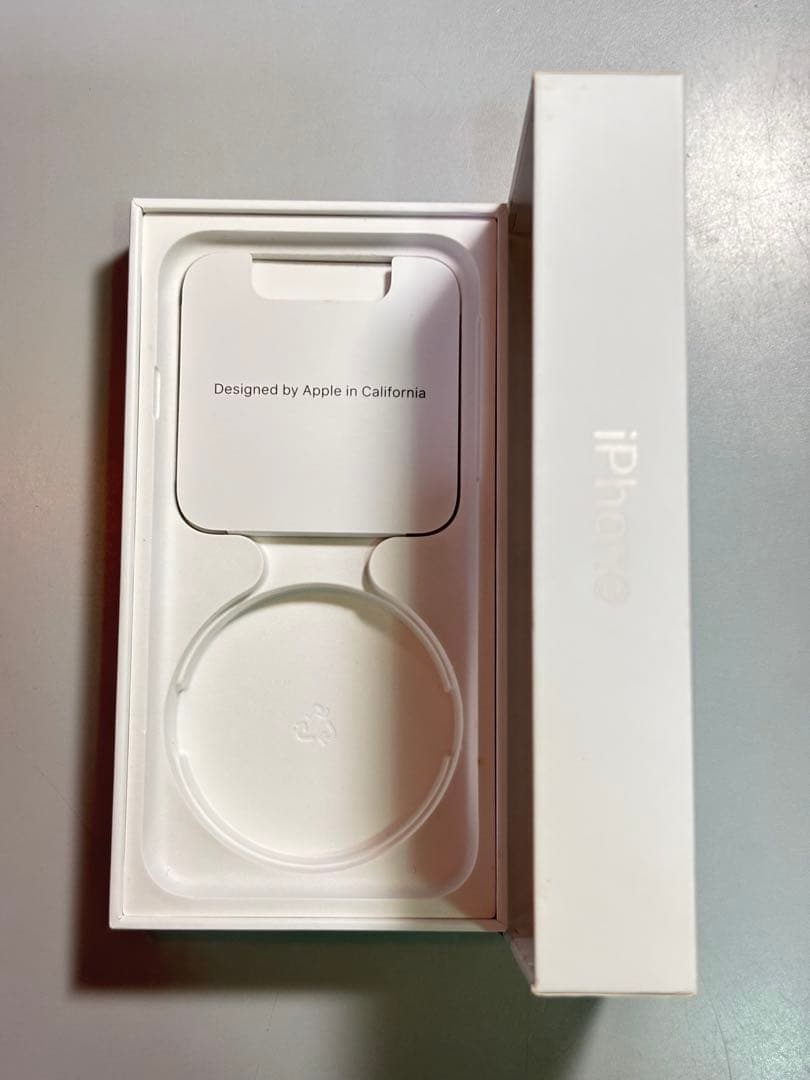 つ*ひ様 Apple iPhone SE (第3世代) ホワイト 本体