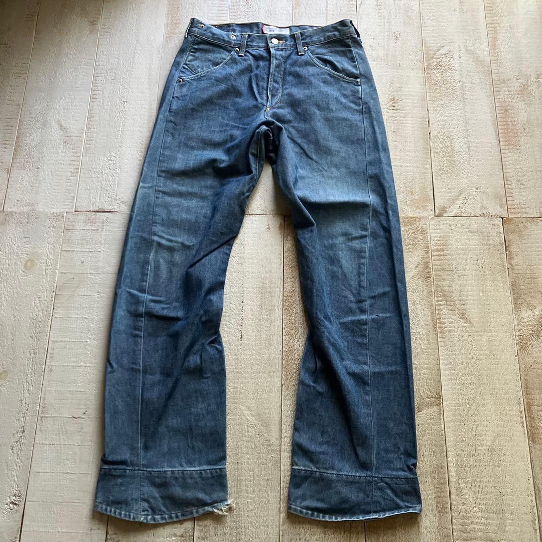 リーバイス ENGINEERED JEANS RELAXED 31 立体裁断