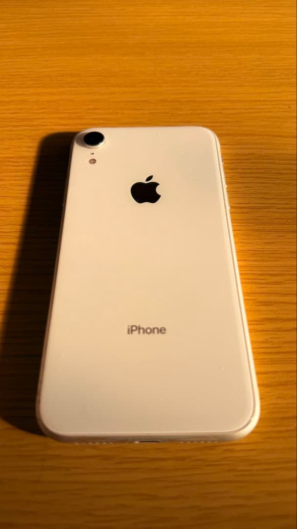 Apple iPhone XR ホワイト 本体 64GB