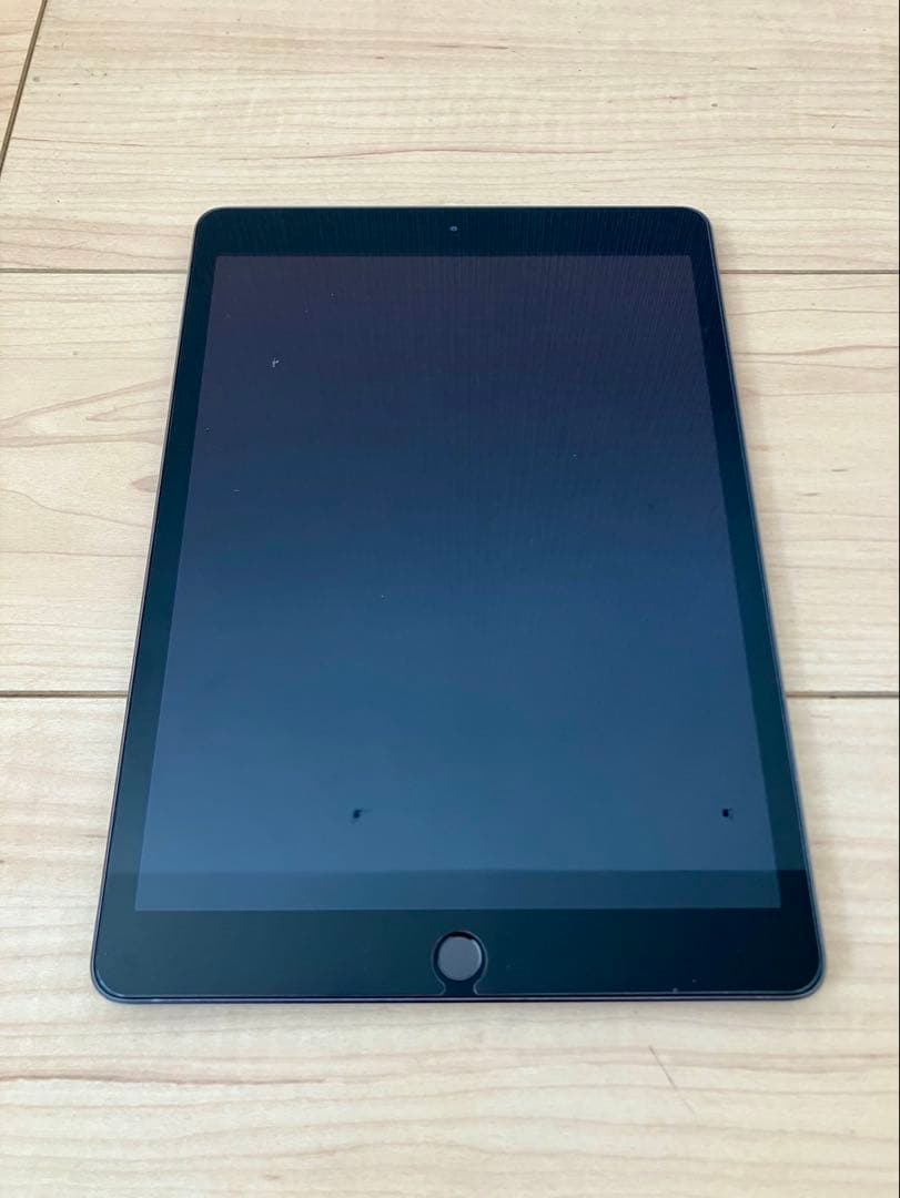 【良品】iPad 第８世代 32GB スペースグレイ