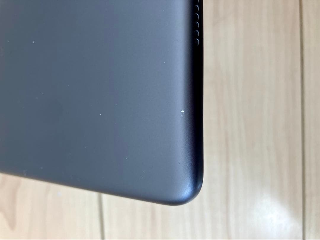 【良品】iPad 第８世代 32GB スペースグレイ