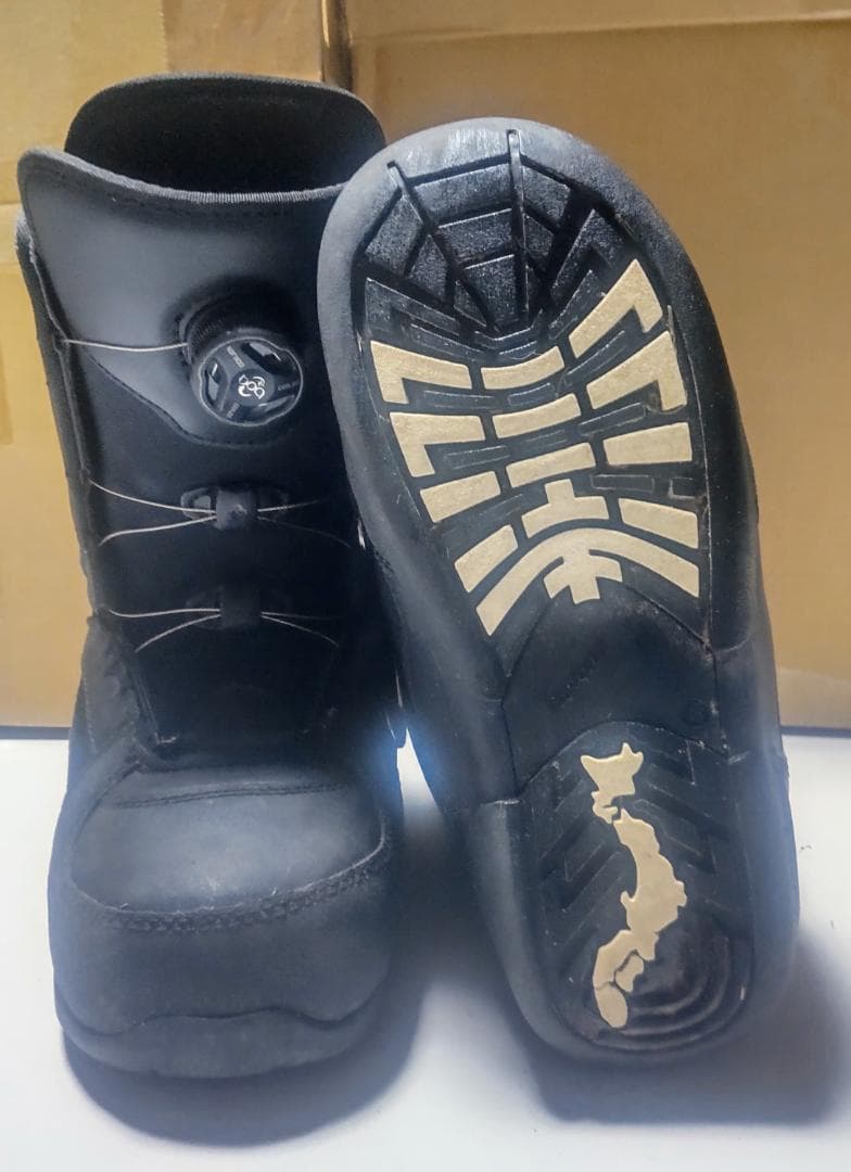 中古美品）lastartsスノーボードブーツ 23.5 ダイヤル型紐結びいらず