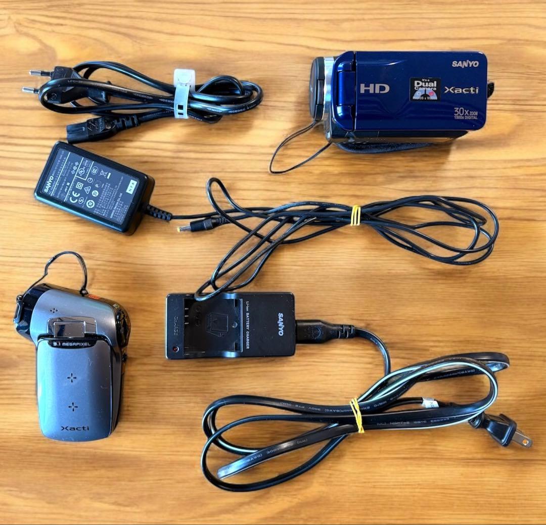 SANYO デジタルムービーカメラ　品番 VPC-CG9 Xacti