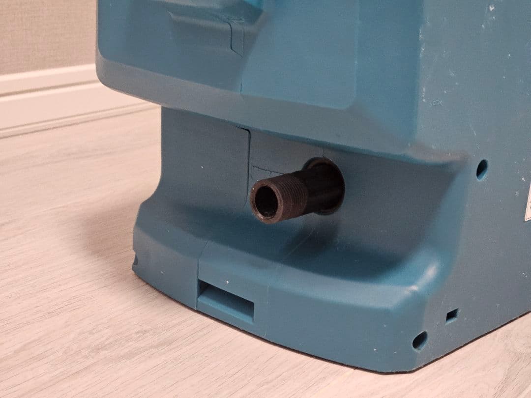 マキタ　ポータブル高圧洗浄機