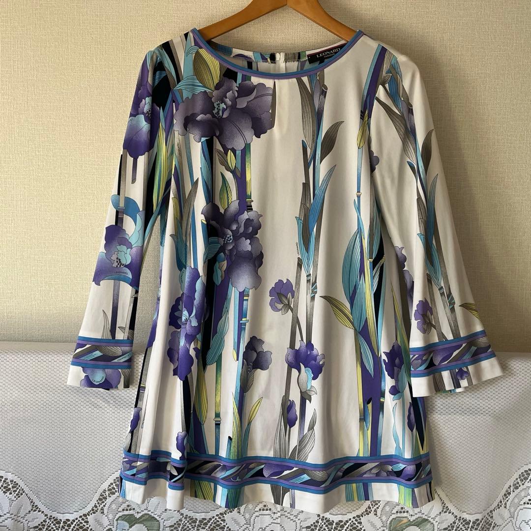 美品⭐️レオナール⭐️アイリス柄⭐️カンカン⭐️チュニック⭐️サイズ40