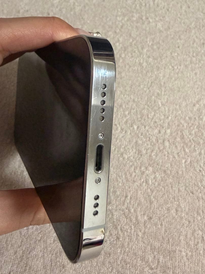 【美品】iPhone 14 Pro ／256GB シルバー