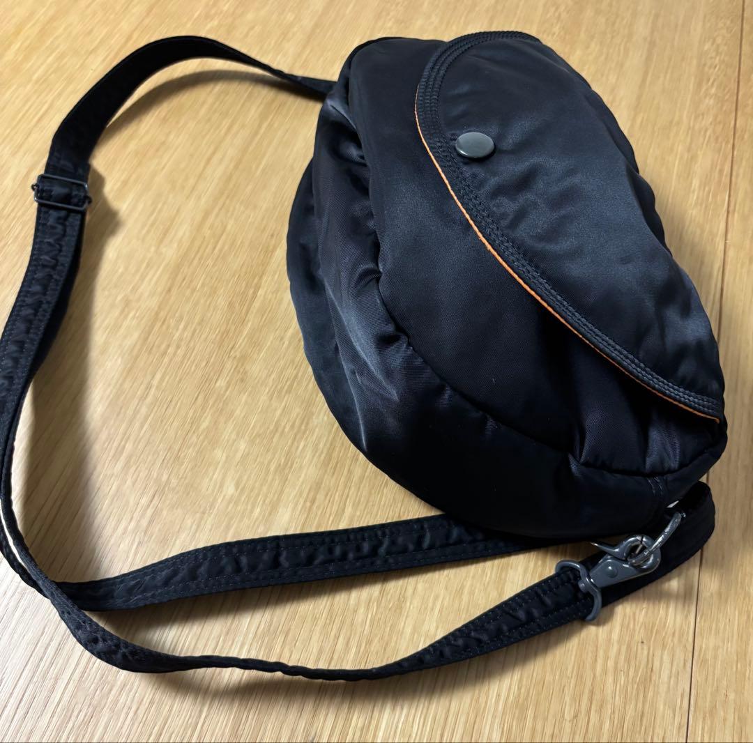 ボーナス前週末セール！！【入手困難】PORTER タンカーボディバッグ　男女兼用