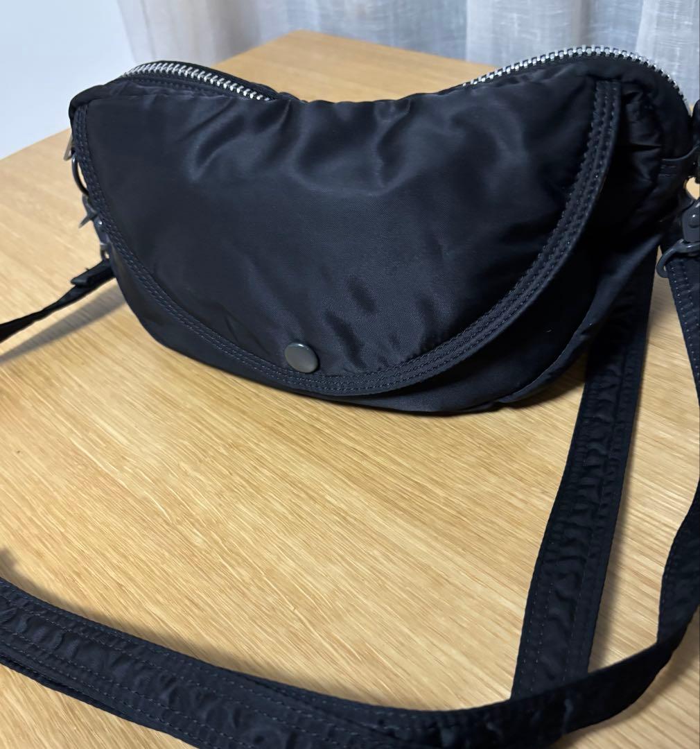 ボーナス前週末セール！！【入手困難】PORTER タンカーボディバッグ　男女兼用