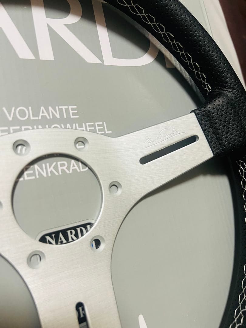 【最終値下げ】ナルディ（NARDI） クラシック レザーステアリング 13インチ