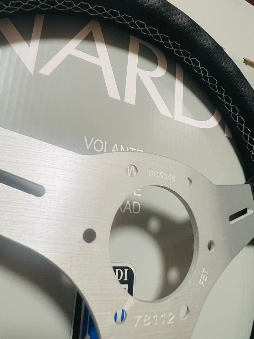 【最終値下げ】ナルディ（NARDI） クラシック レザーステアリング 13インチ