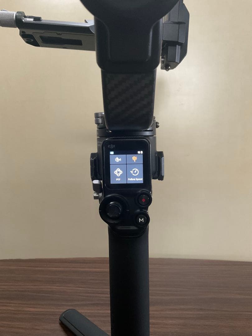 DJI RS2 PRO（カメラスタビライザー）