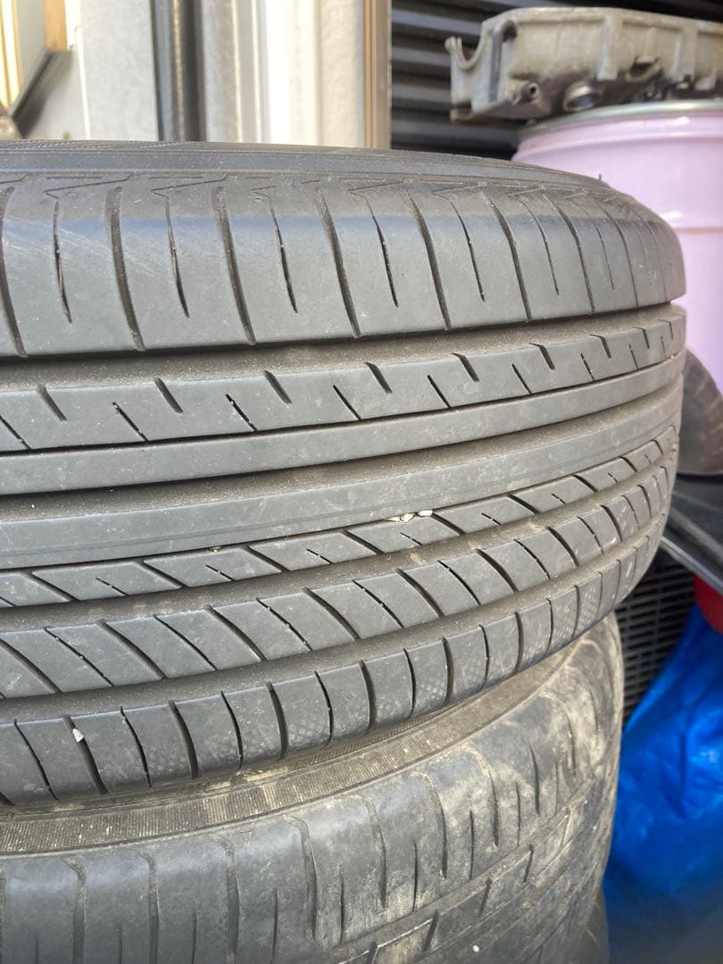 デイトナクローム15インチ　ADVAN dB タイヤ付き　ハイエースなどに