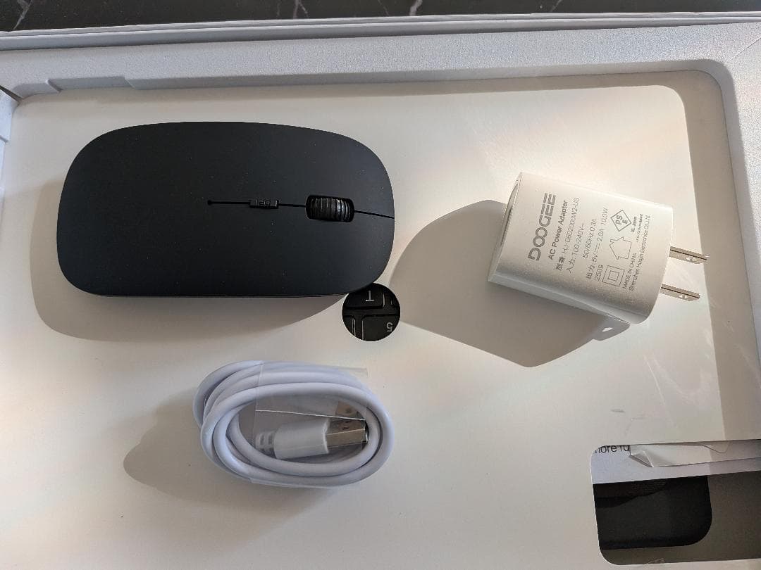 11インチ タブレット DOOGEE U11 セット版 美品値下げ