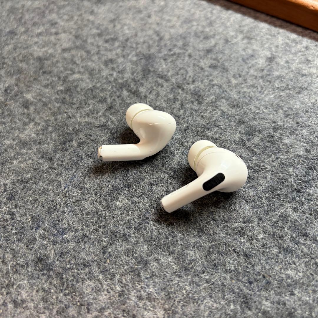 AirPods Pro 第2世代　本体 USB-C充電ケース付き
