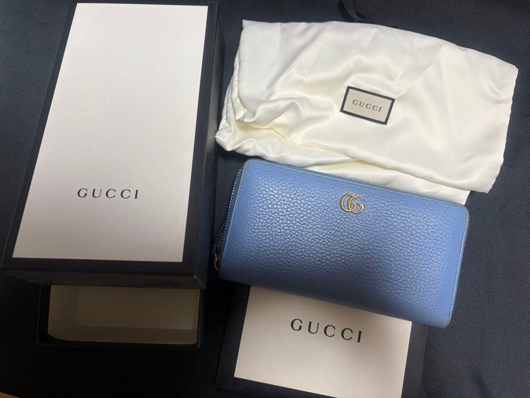 GUCCI GGロゴ 長財布 ラウンドファスナー 水色 レザー レディース