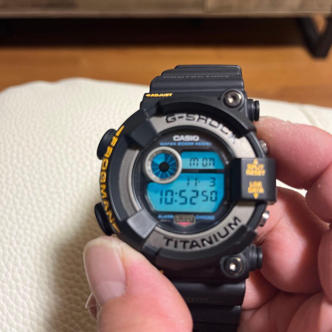 CASIO G-SHOCK チタン デジタル腕時計