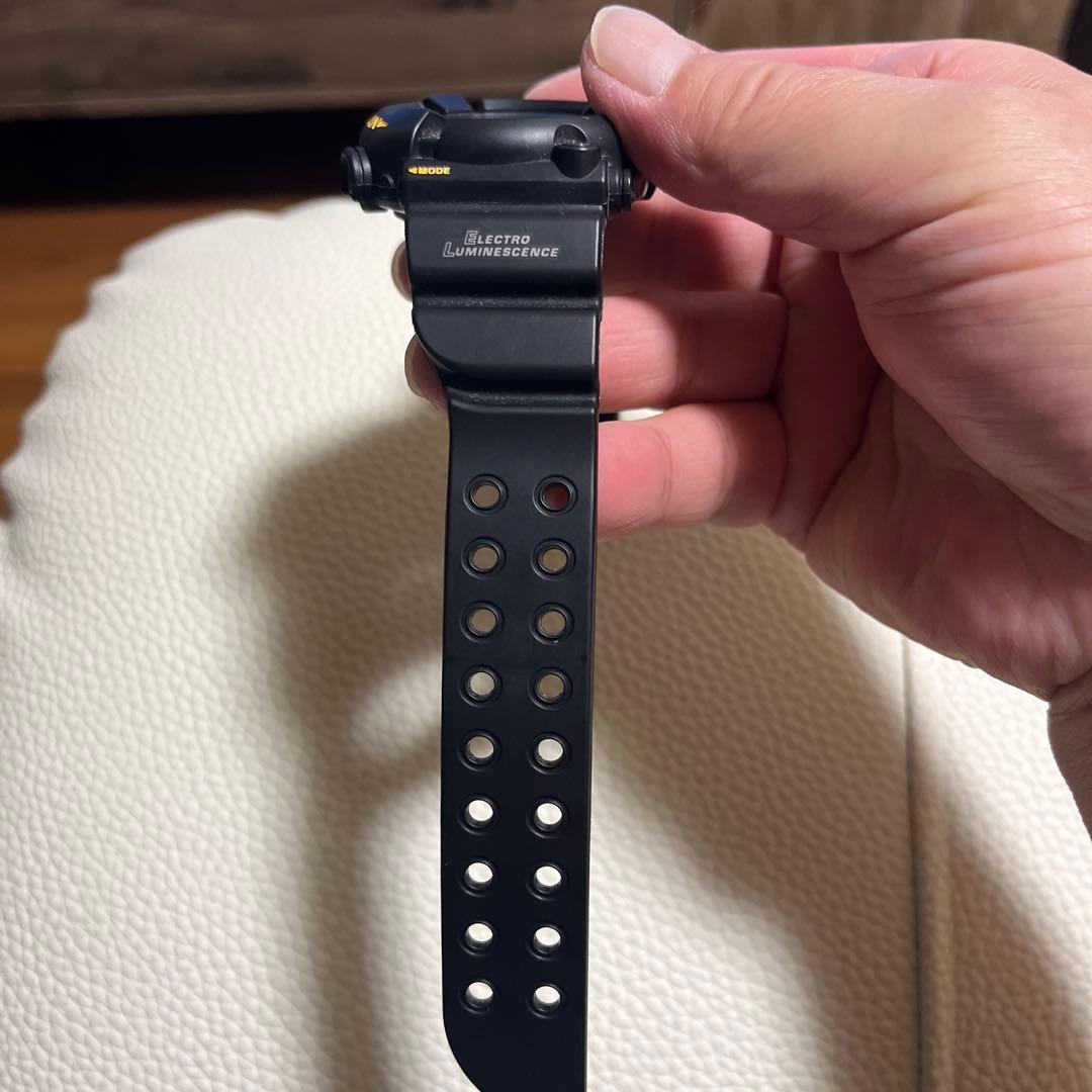 CASIO G-SHOCK チタン デジタル腕時計