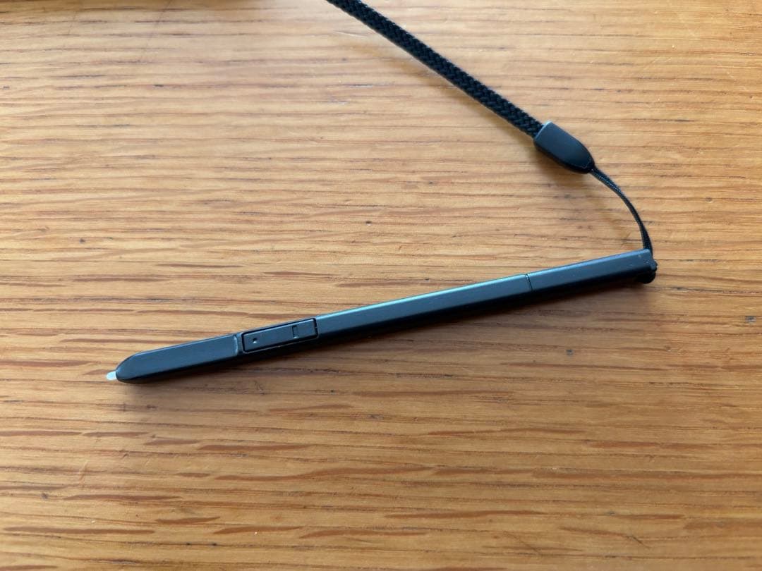 富士通ARROWS Tab Q736/M 2in1ノートパソコン