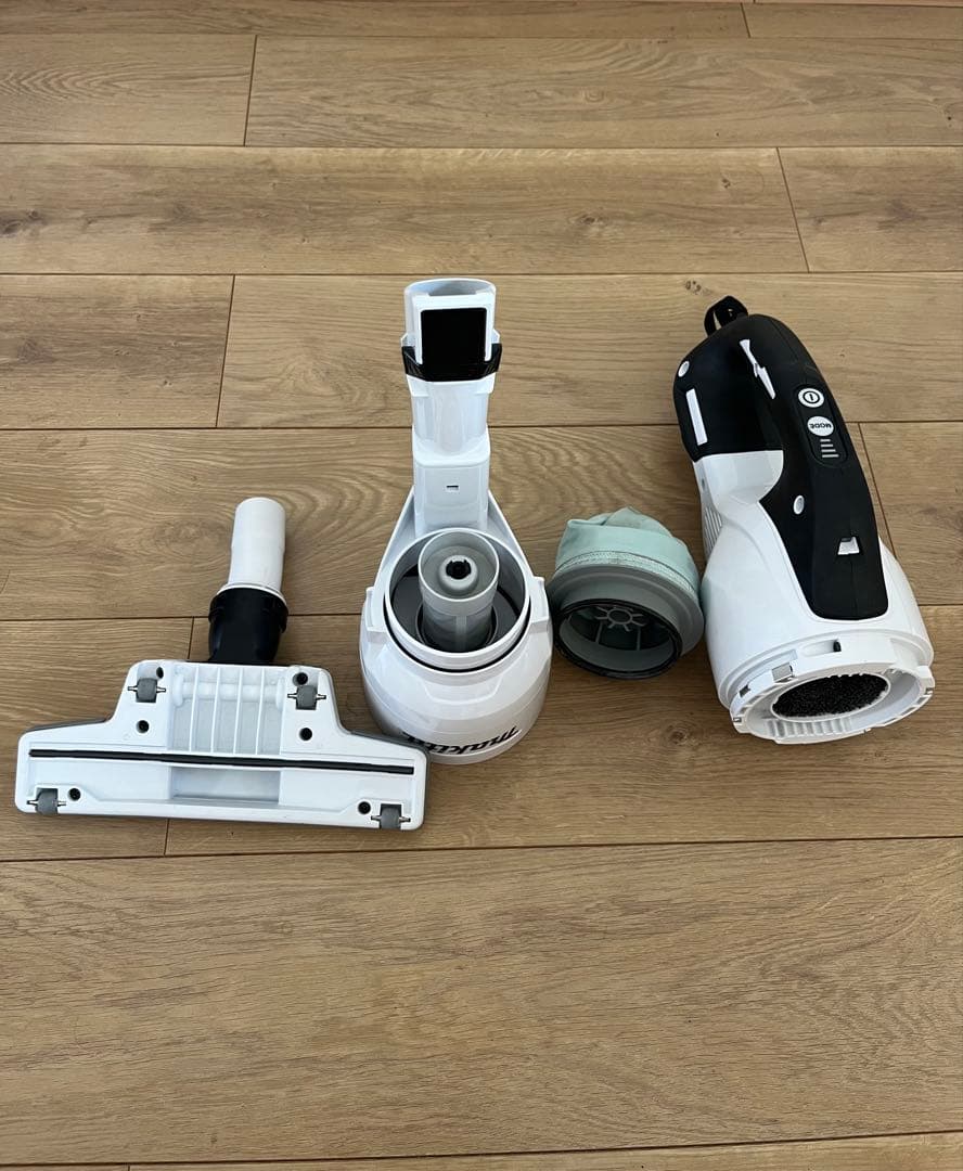 Makita マキタ　CL286FD 充電式クリーナー