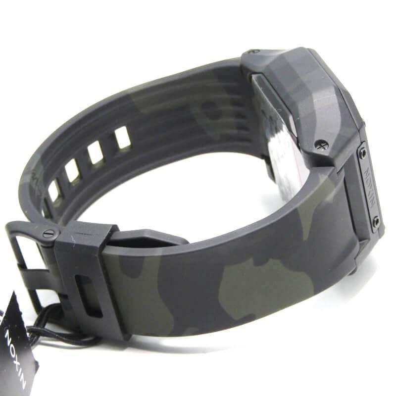 新品未使用タグ付 箱有 NIXON ニクソン 腕時計 ブラック REGULUS