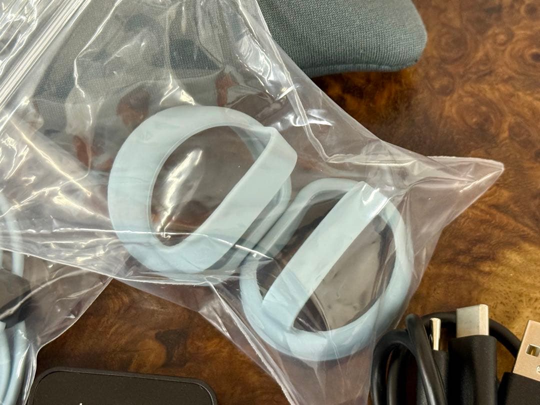 【新品】EMS美顔器 icoelle フェイシャルネックリフト 付属品一式！