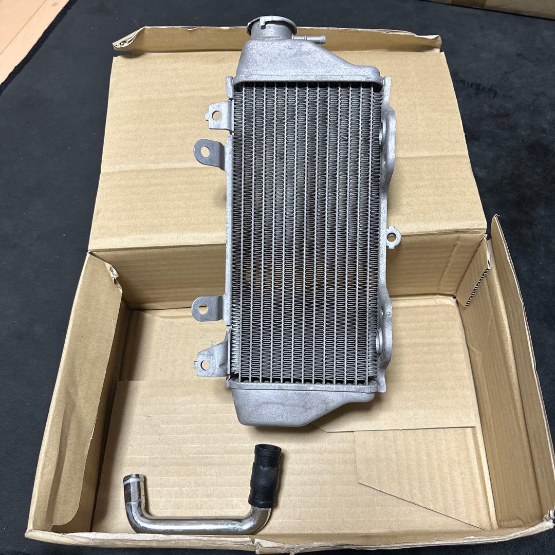 WR250R 純正ラジエーター　スチールパイプ付き