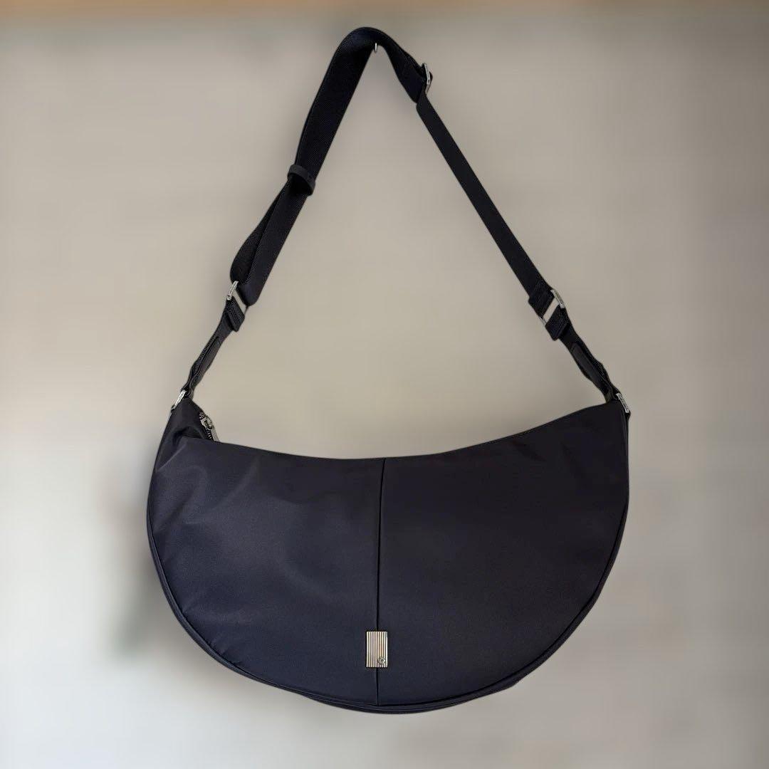 サムソナイト ネイビー ハーフムーン ショルダーバッグ 新品タグ付