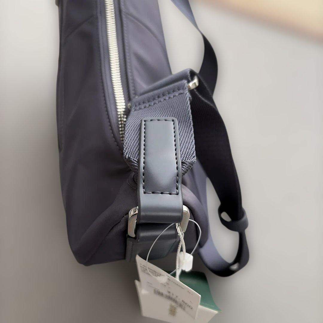 サムソナイト ネイビー ハーフムーン ショルダーバッグ 新品タグ付