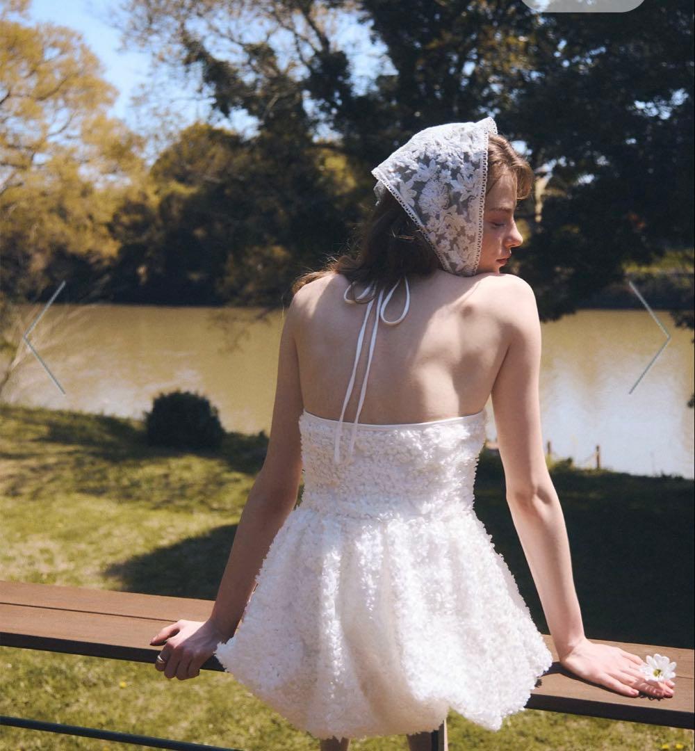 フラワーモチーフバルーンワンピース